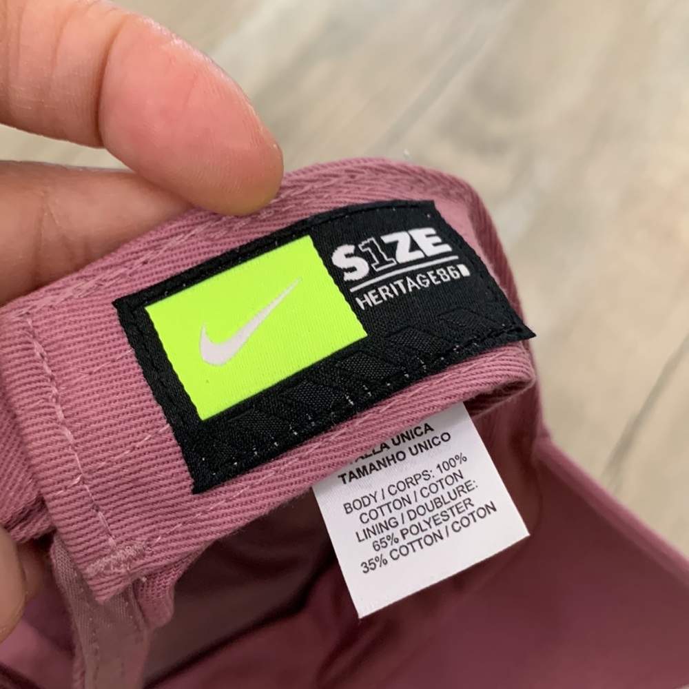 Nike hat - Picture 6 of 6